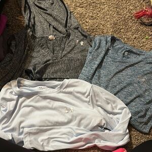 Under Armour Athletic Shirts Set